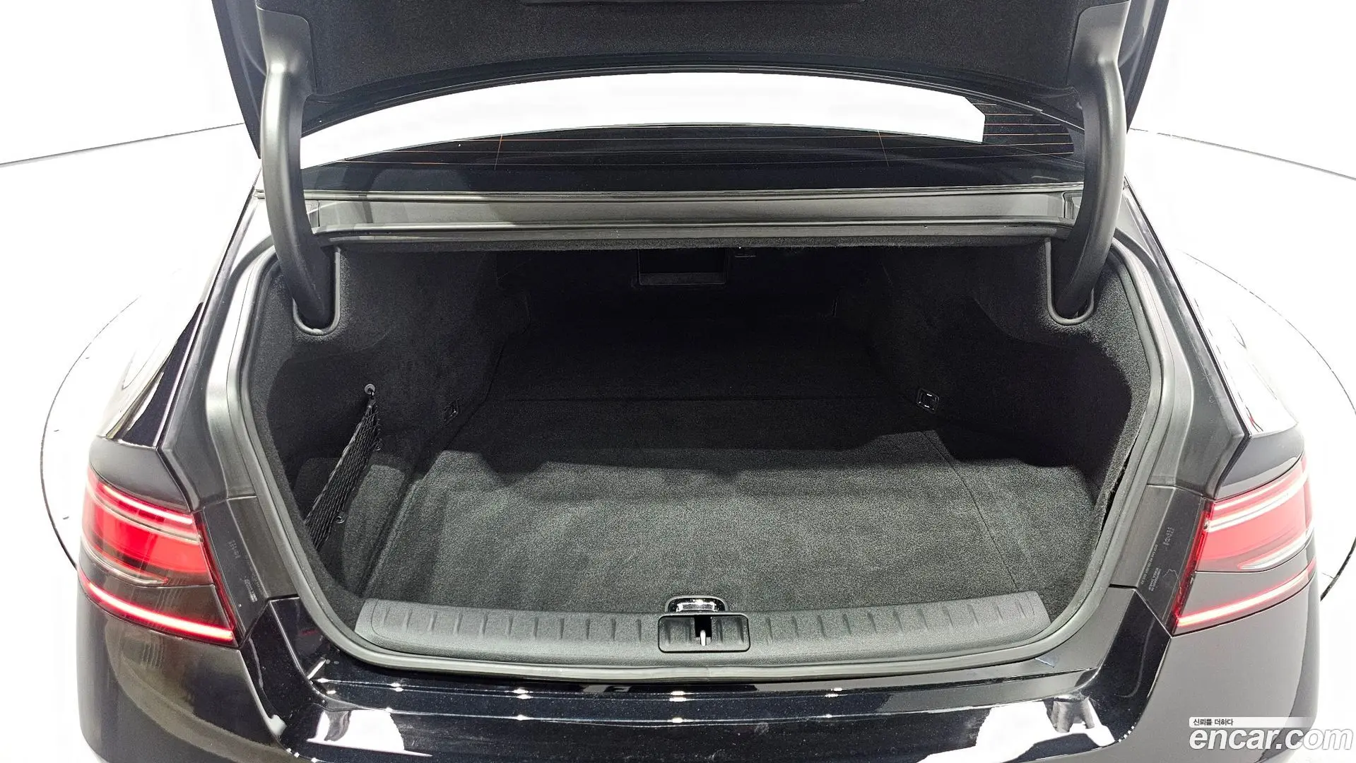 Genesis G90 Gasoline 3.5 Turbo AWD 2021