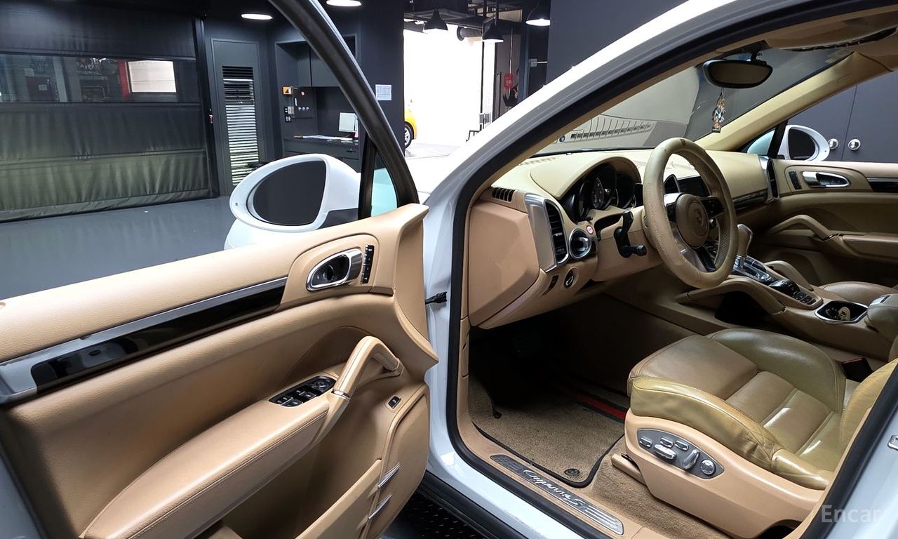 Porsche New Cayenne 3.0 S E-Hybrid 2015