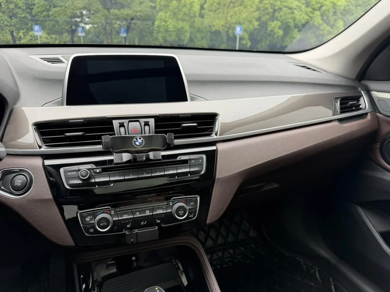 BMW X1 PHEV 2018 xDrive25Le Luxury