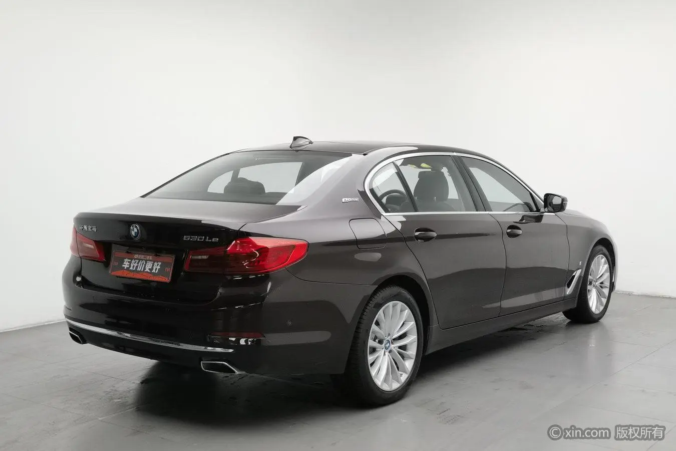 BMW 5 Series PHEV 2019 Facelift 530Le Luxury Package
