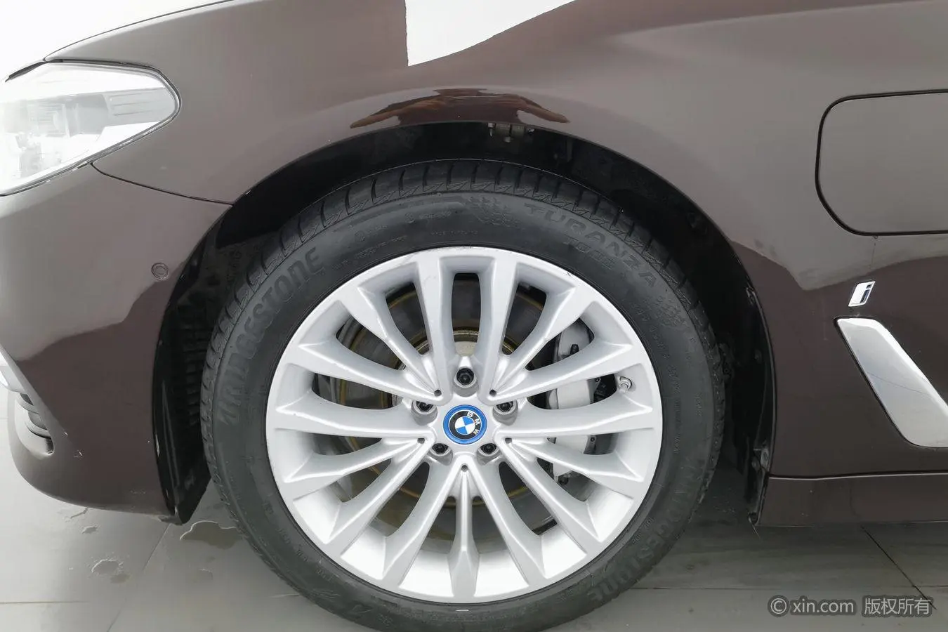 BMW 5 Series PHEV 2019 Facelift 530Le Luxury Package
