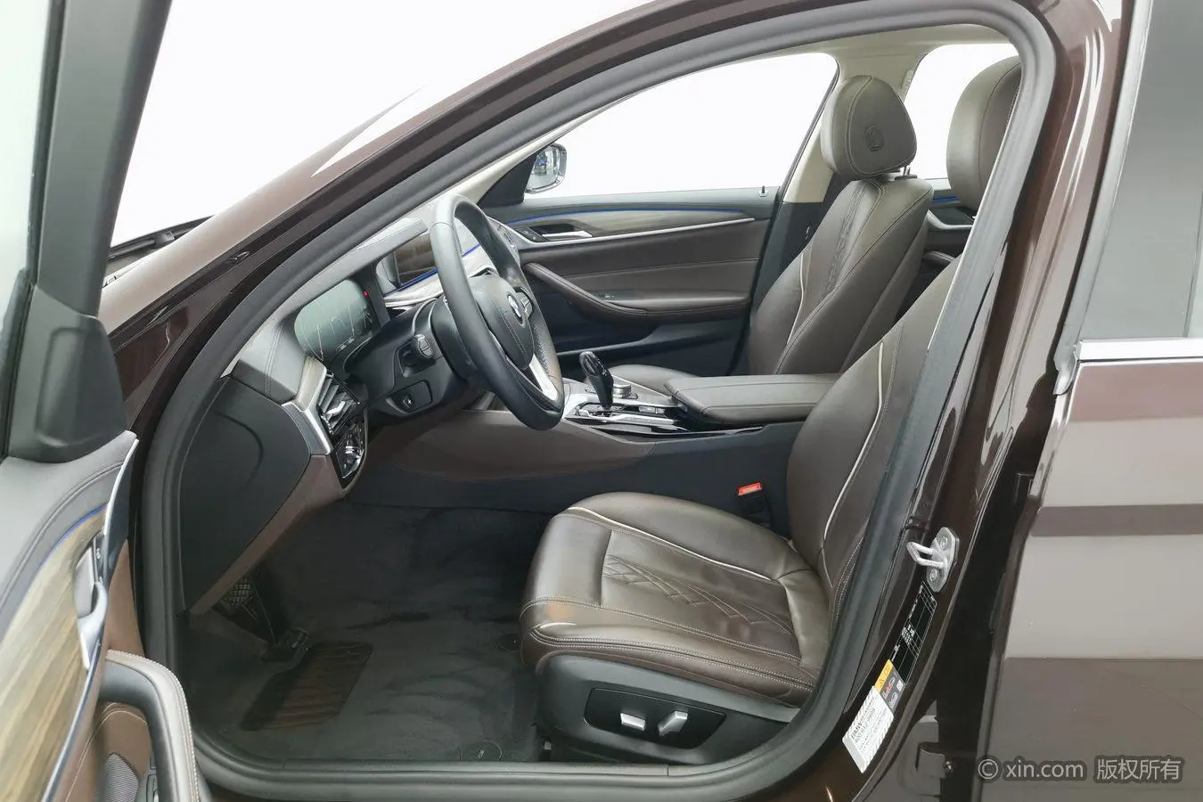 BMW 5 Series PHEV 2019 Facelift 530Le Luxury Package