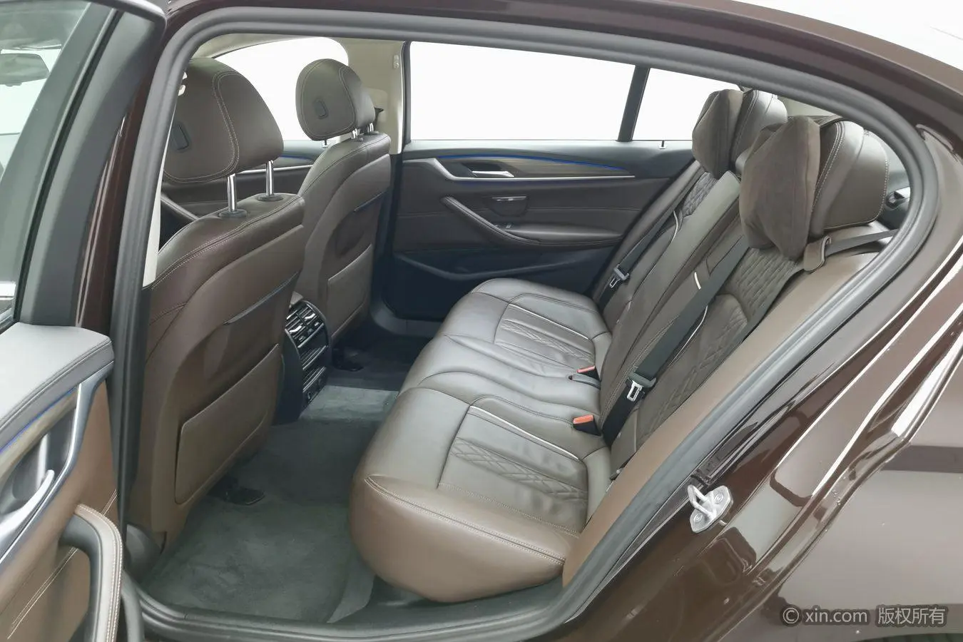 BMW 5 Series PHEV 2019 Facelift 530Le Luxury Package