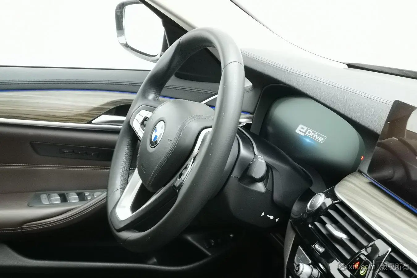 BMW 5 Series PHEV 2019 Facelift 530Le Luxury Package