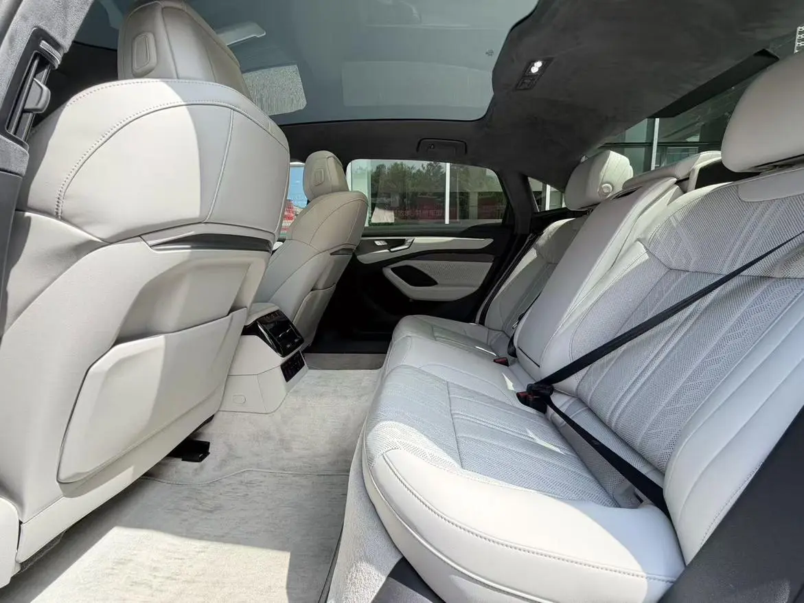 Audi A6L 2026 2.0T quattro Premium