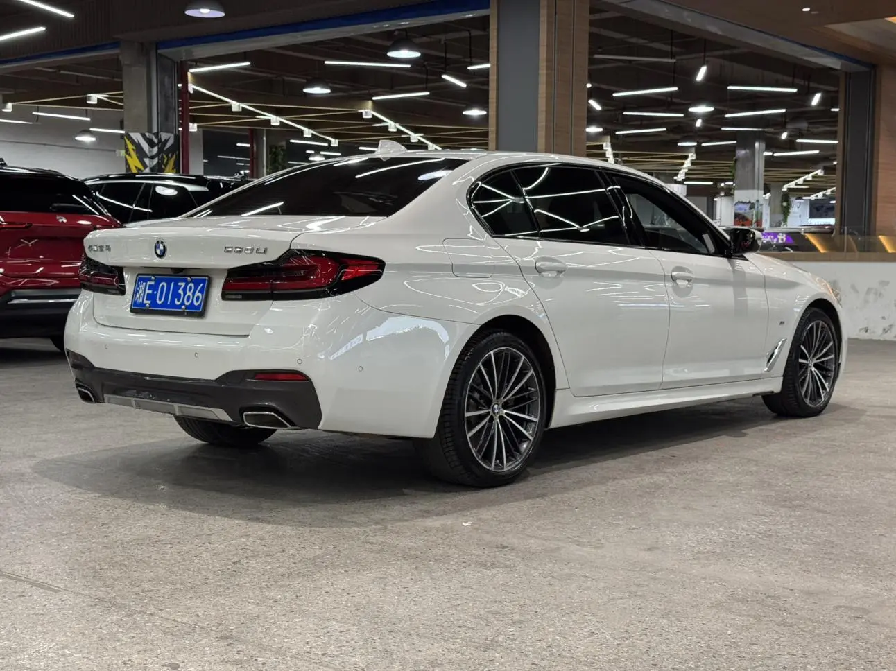 BMW 5 Series 2021 530Li Leading M Sport Package