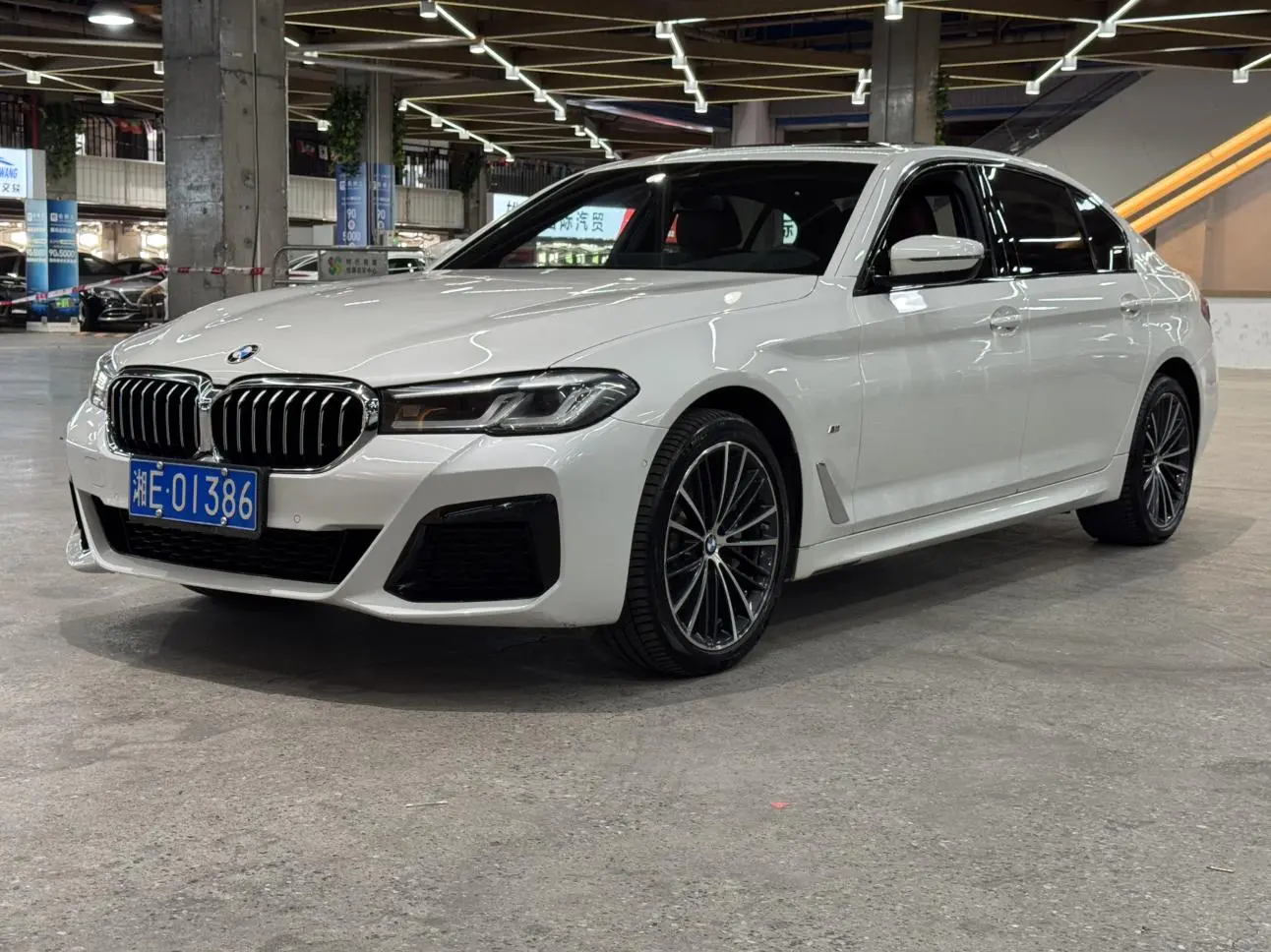 BMW 5 Series 2021 530Li Leading M Sport Package