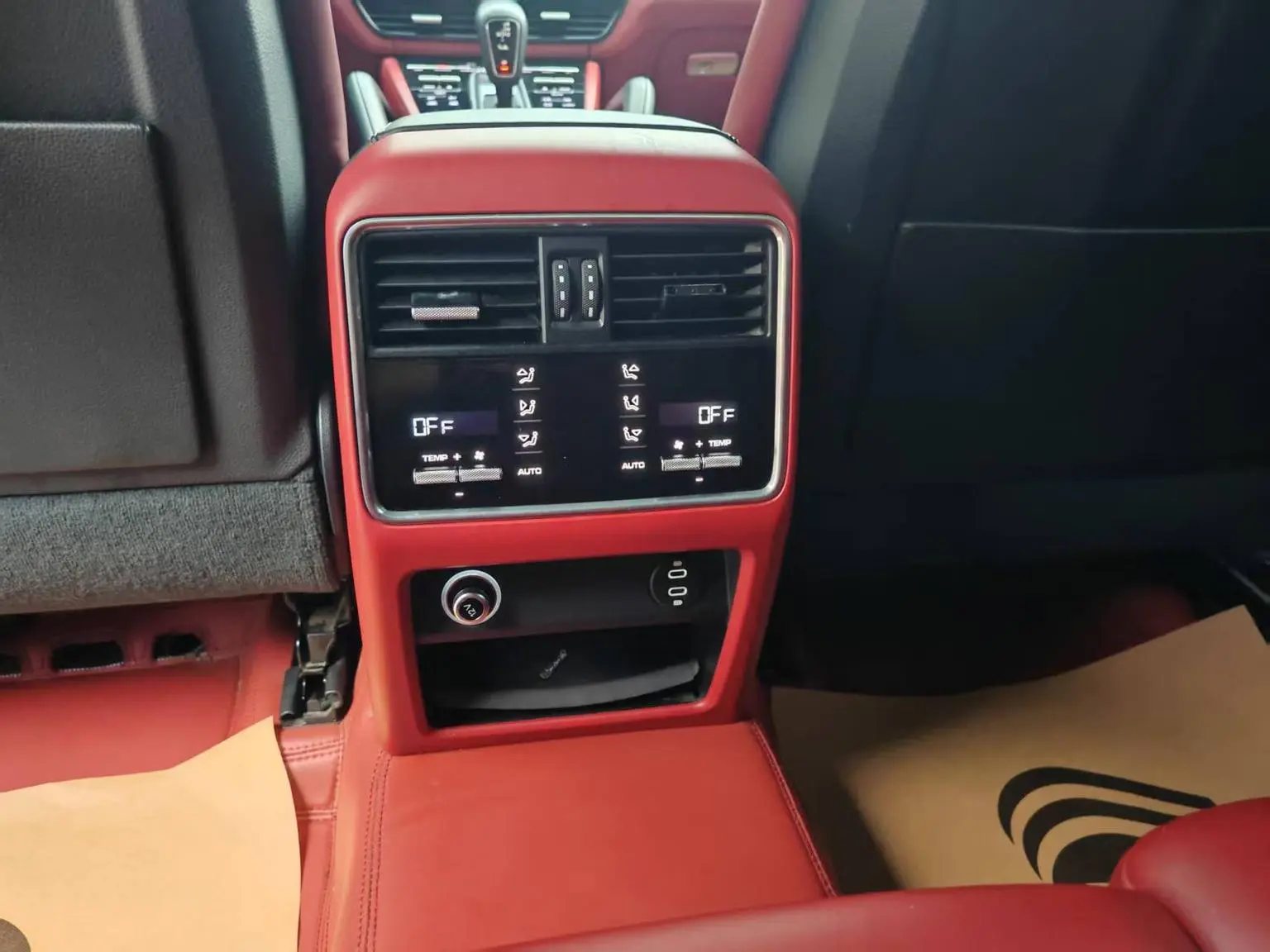 Porsche Cayenne E-Hybrid 2021 Cayenne E-Hybrid 2.0T