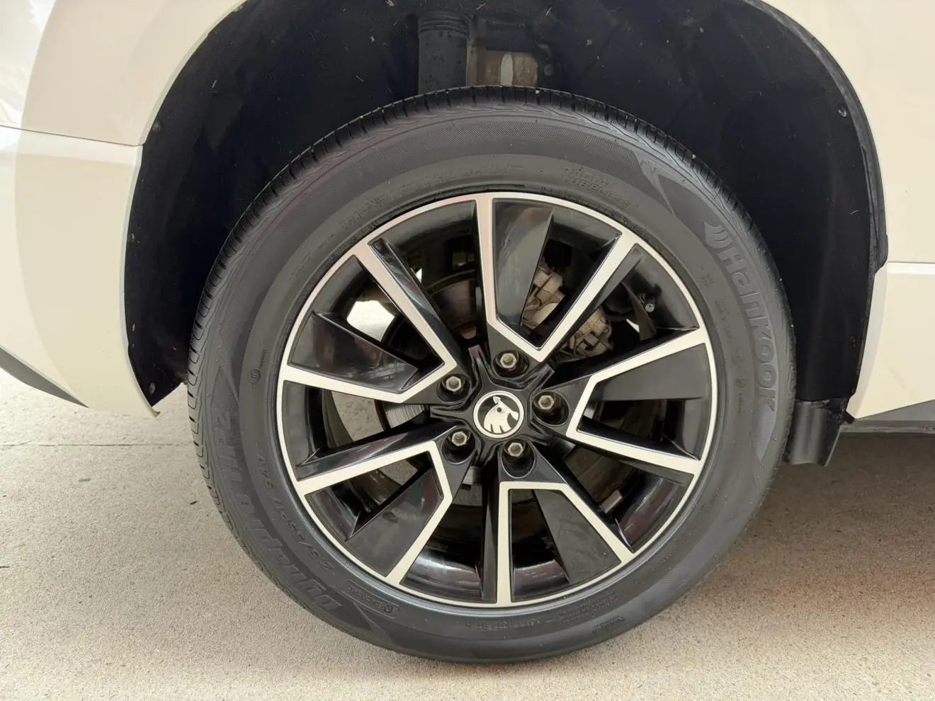 Skoda 2022 TSI280 Premium Plus