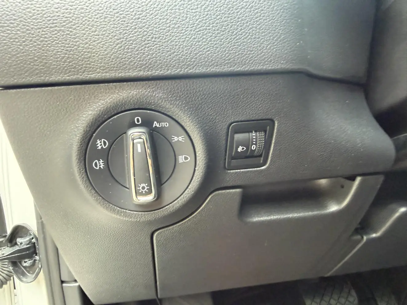 Skoda 2022 TSI280 Premium Plus