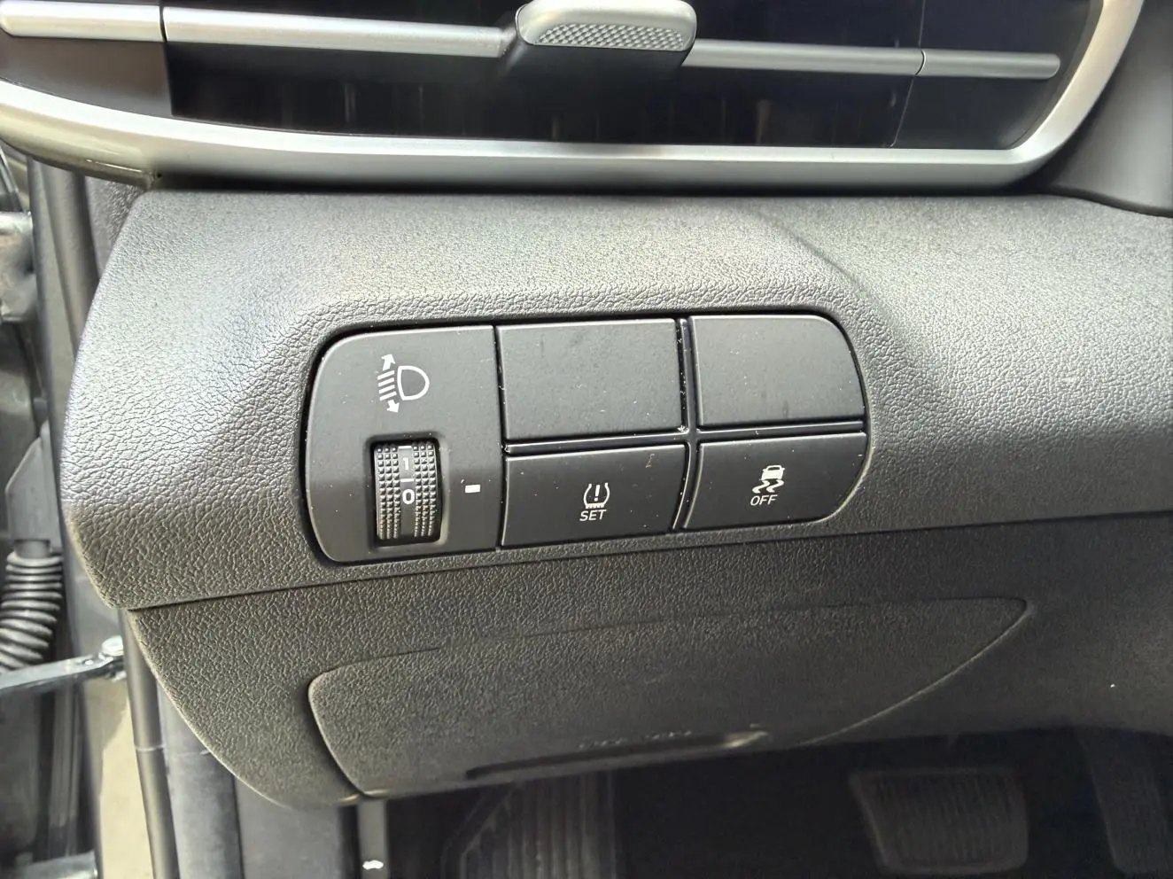 Hyundai 2023 1.5L CVT LUX Premium