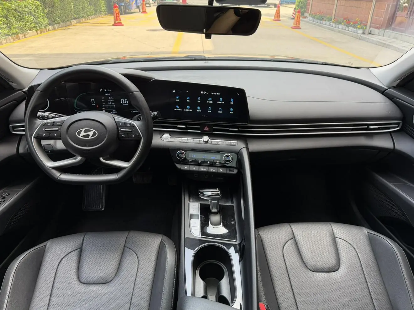 Hyundai 2023 1.5L CVT LUX Premium