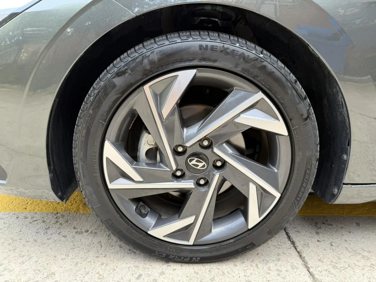 Hyundai 2023 1.5L CVT LUX Premium