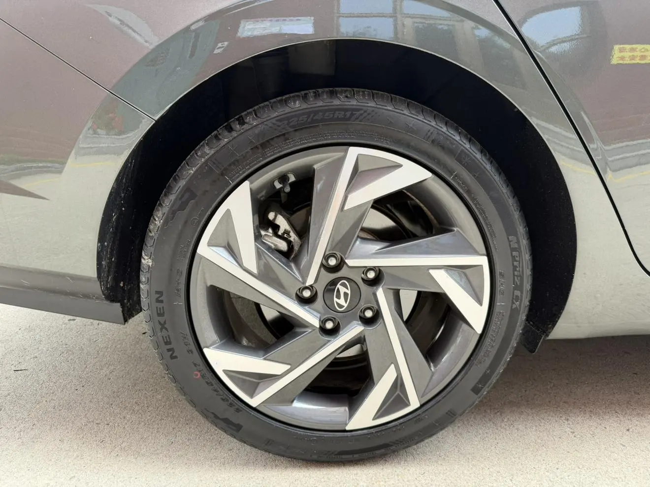 Hyundai 2023 1.5L CVT LUX Premium