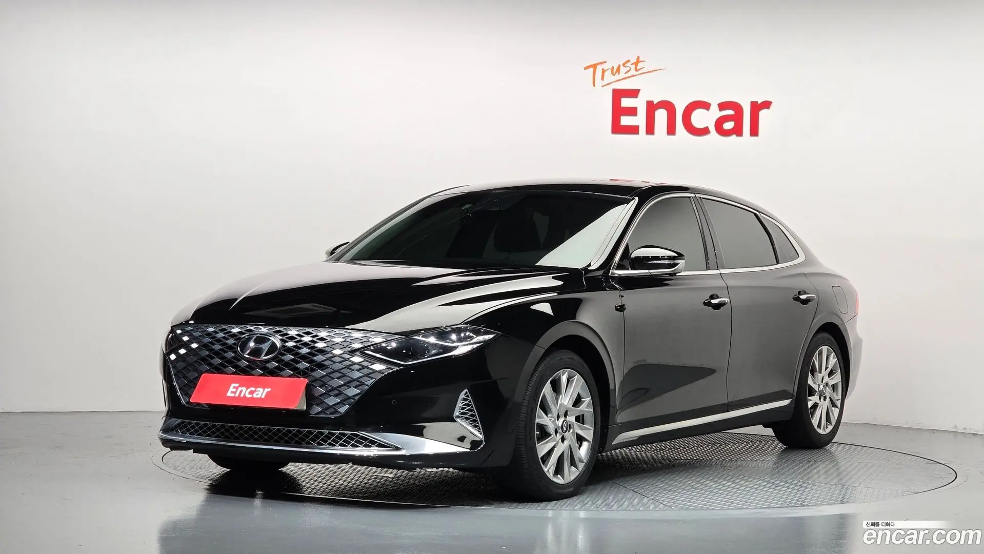 Hyundai Grandeur Calligraphy