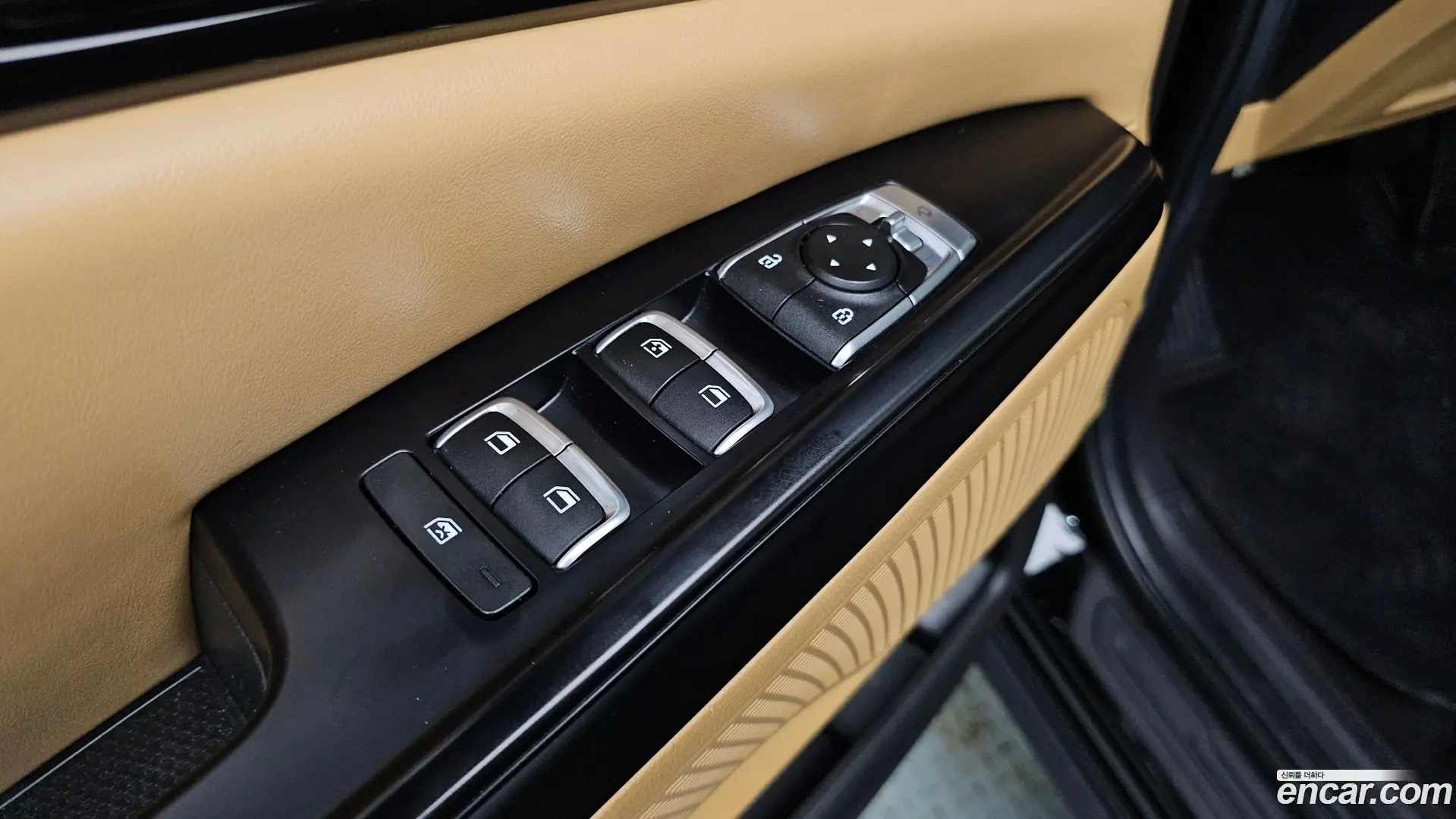 Kia Canival Gasoline 9-Seater Prestige 2020