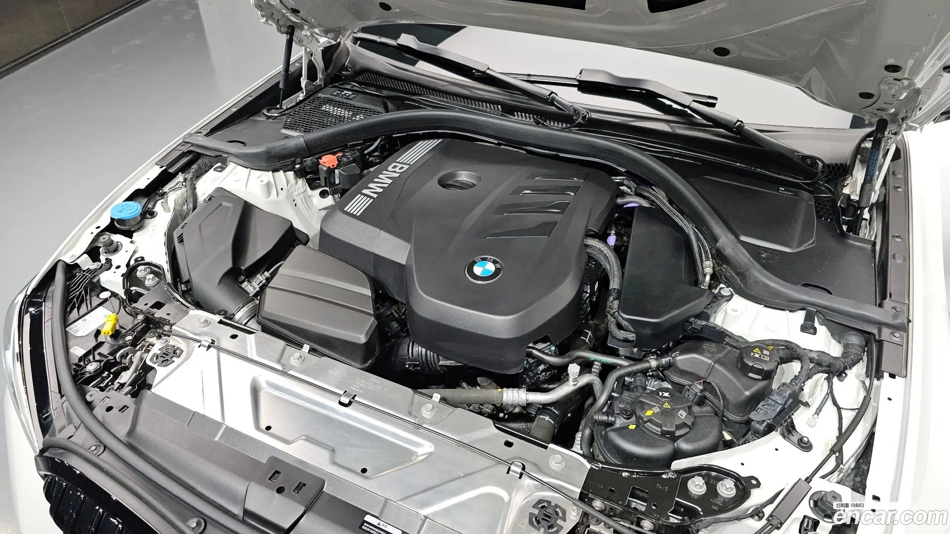 BMW 3-Series 320i M Sport 2023