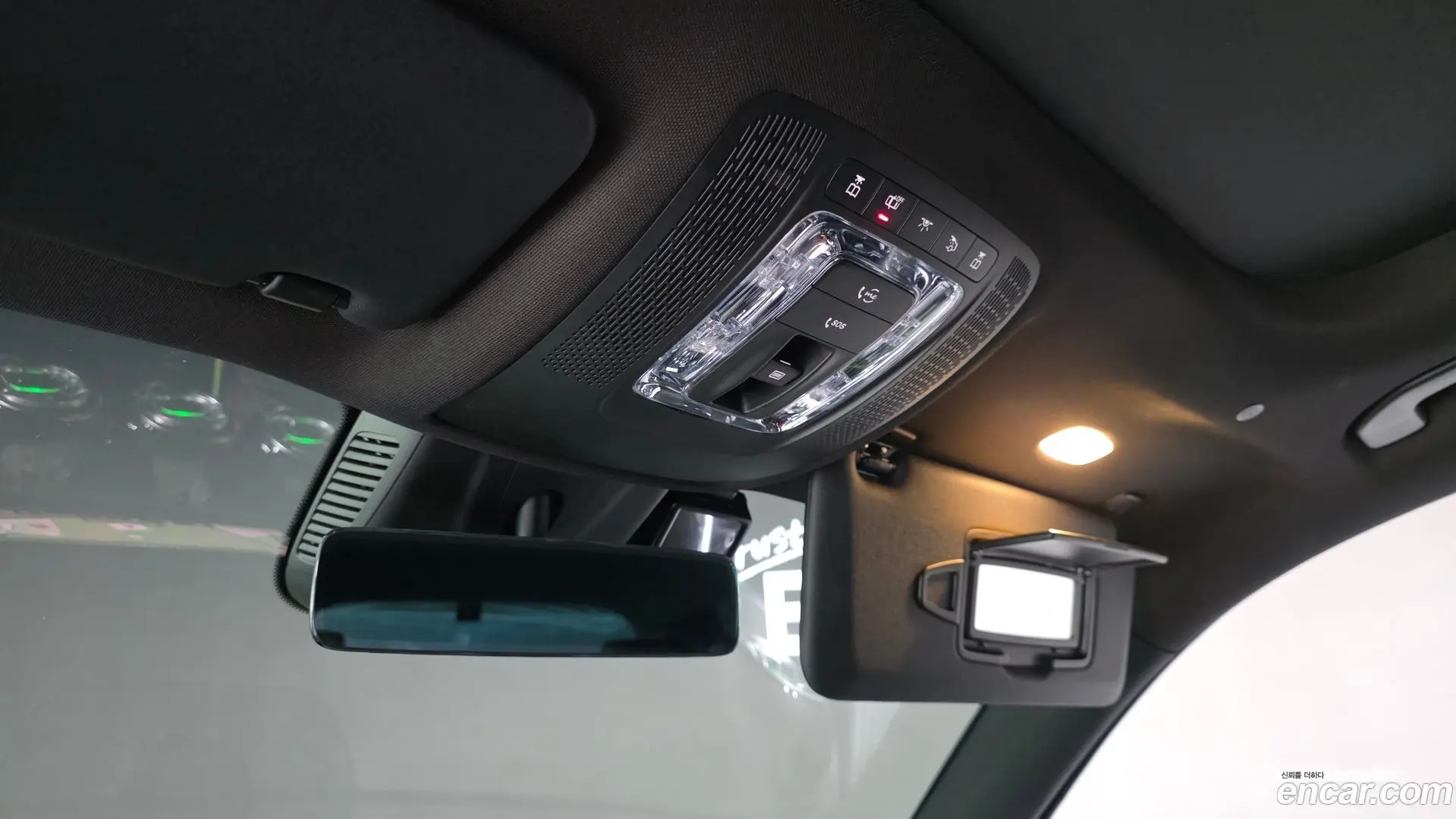 Mercedes-Benz GLB-Class GLB220 2019