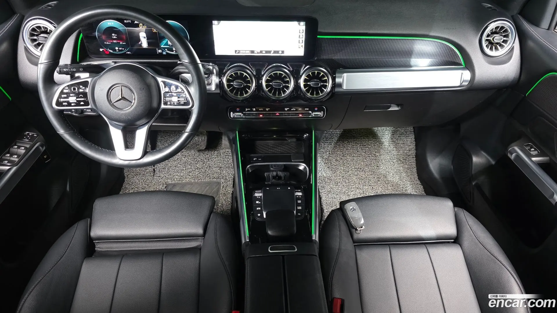 Mercedes-Benz GLB-Class GLB220 2019