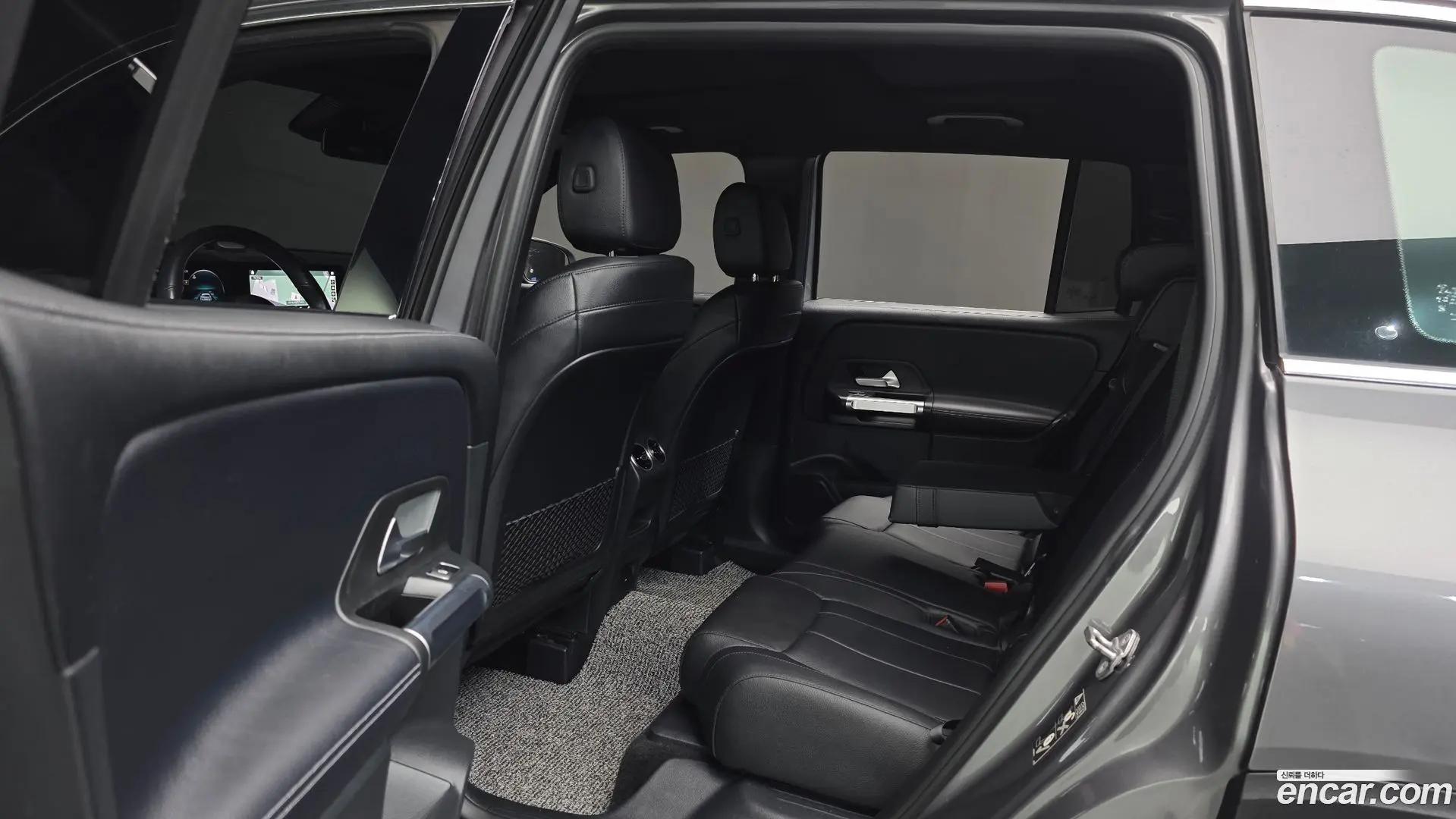 Mercedes-Benz GLB-Class GLB220 2019