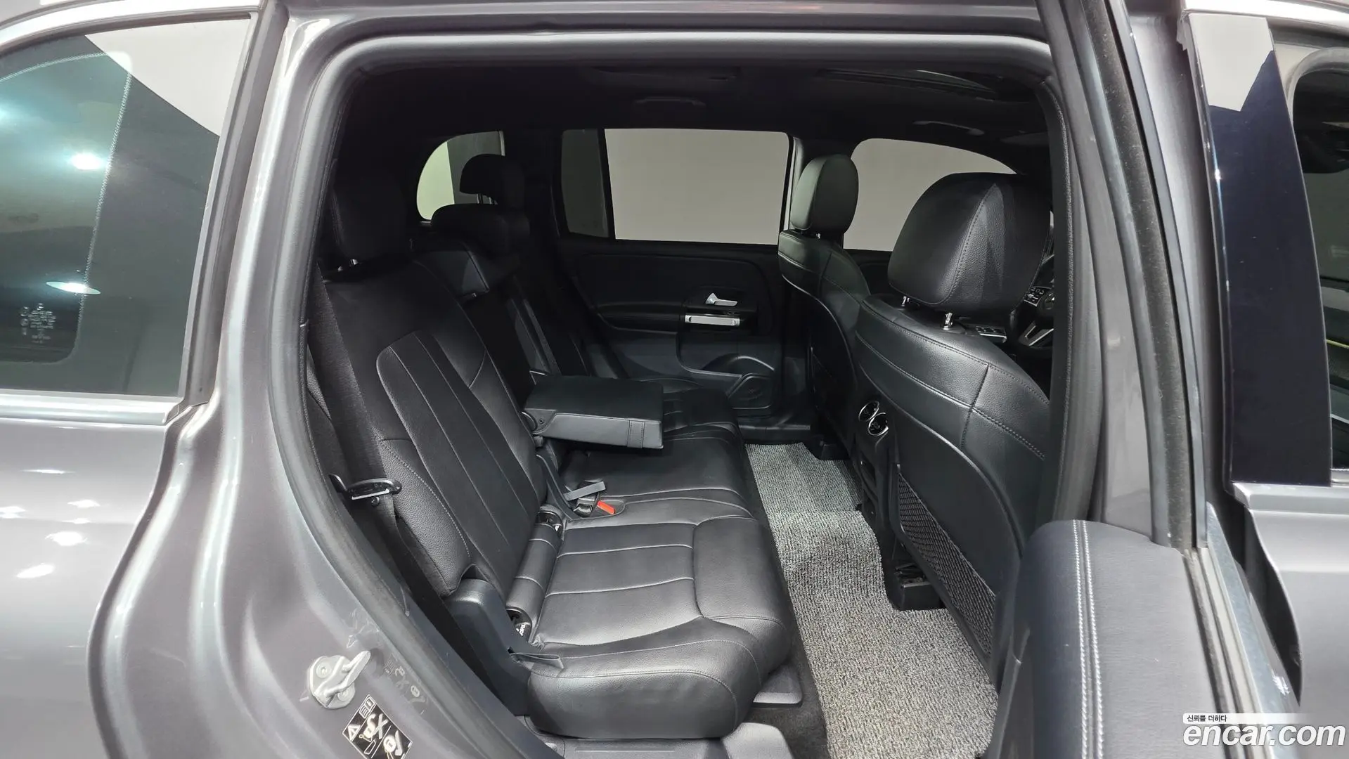 Mercedes-Benz GLB-Class GLB220 2019