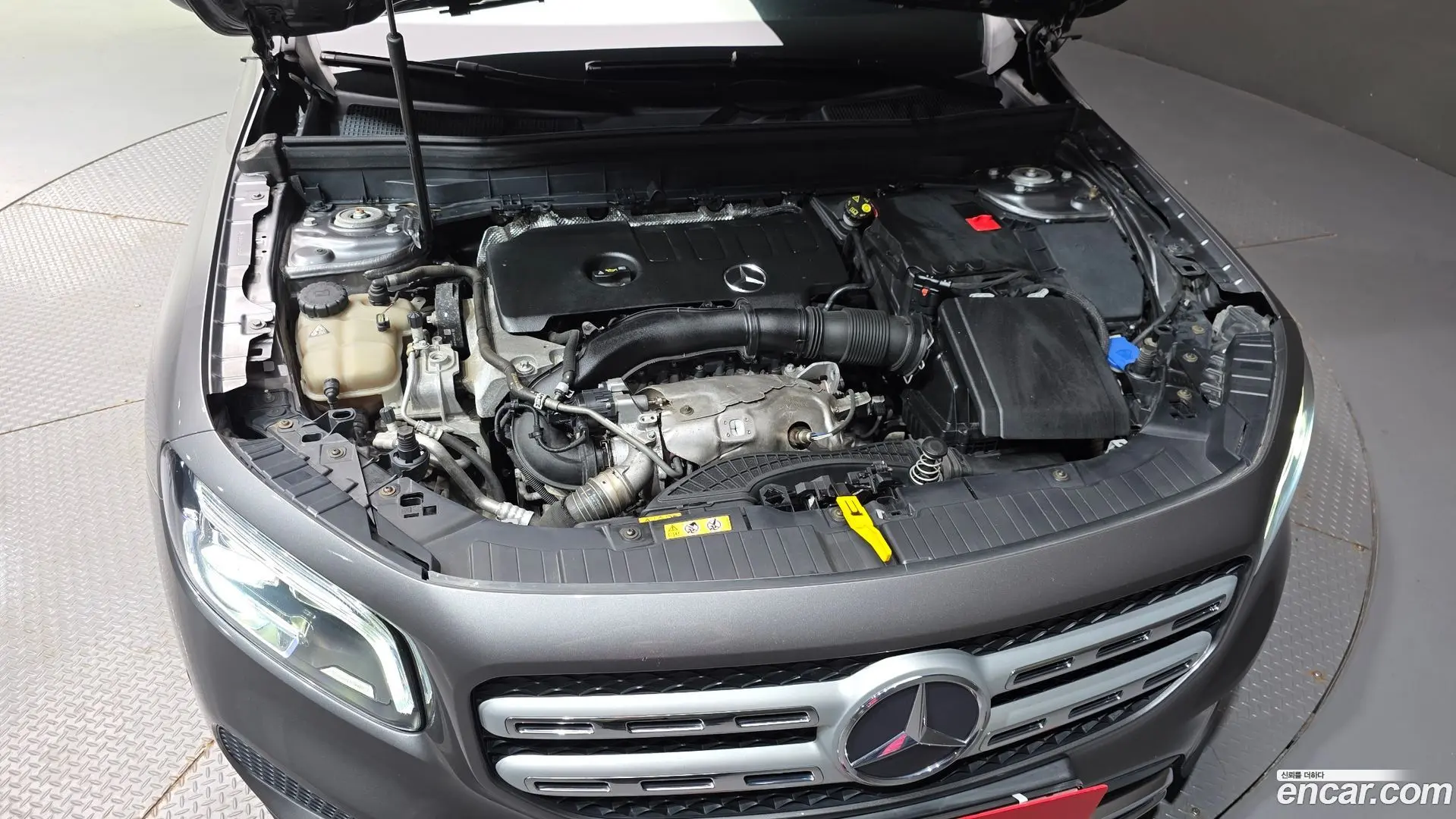 Mercedes-Benz GLB-Class GLB220 2019
