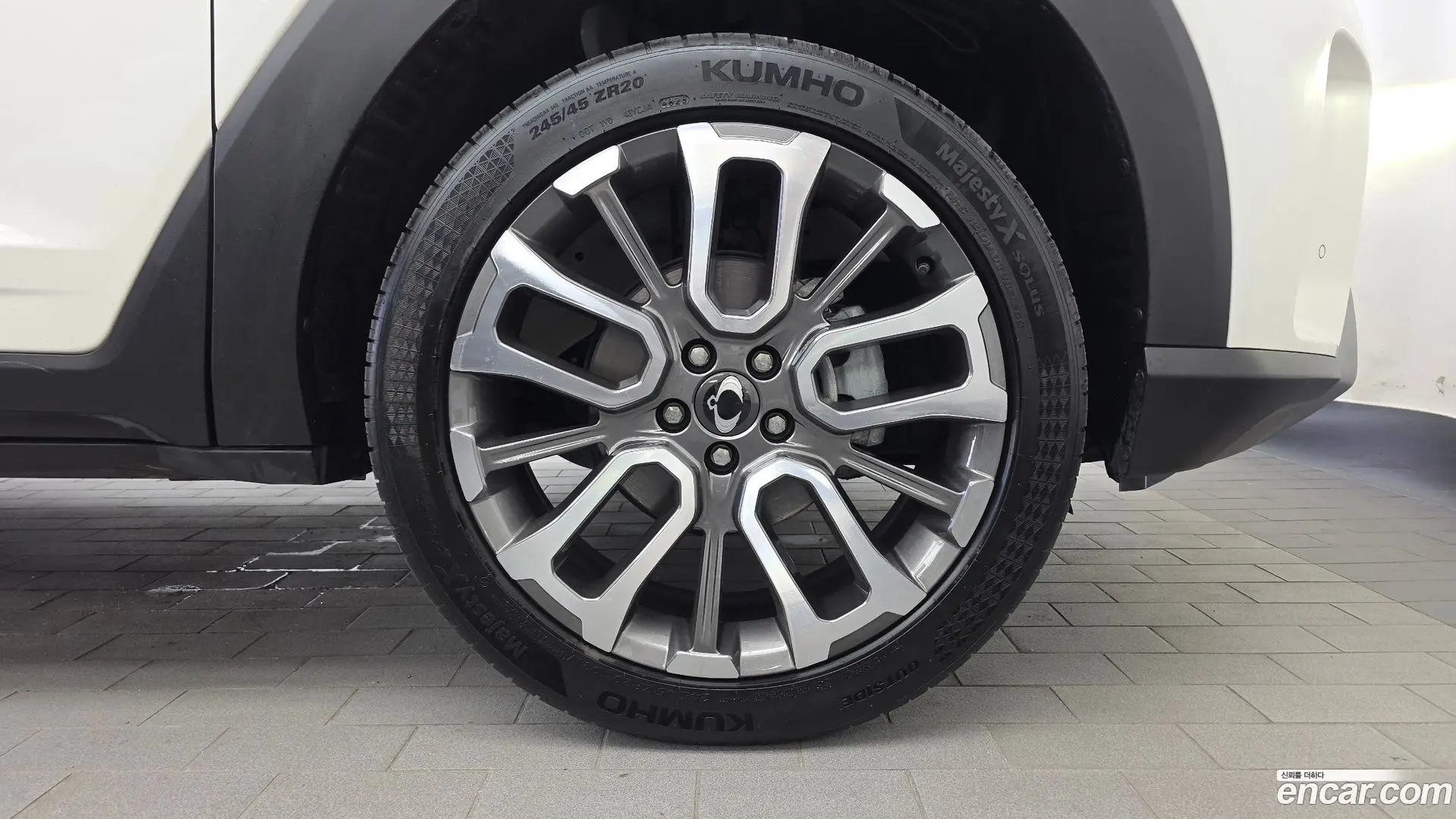 KG Mobility Torres Gasoline 1.5 2WD