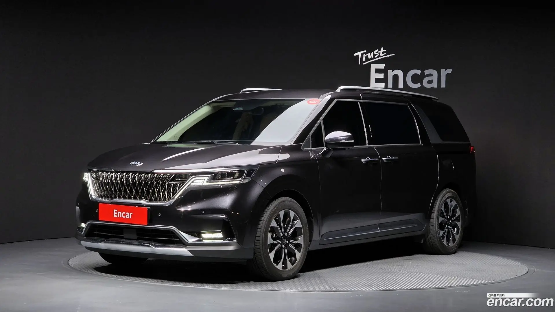 Kia Canival Gasoline 9-Seater Signature 2020