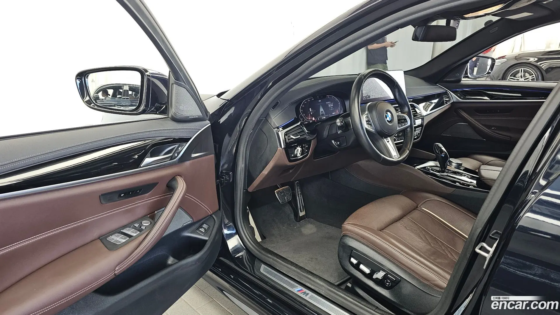 BMW 5-Series 530i M Sport Package 2020