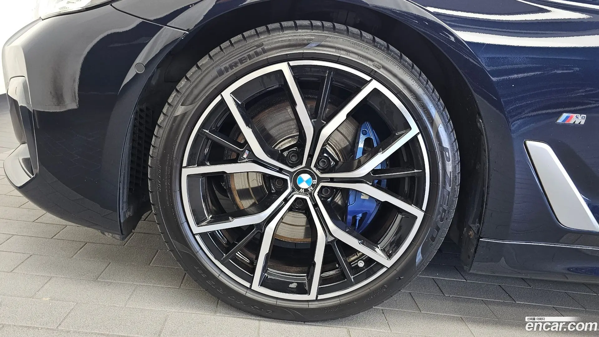 BMW 5-Series 530i M Sport Package 2020
