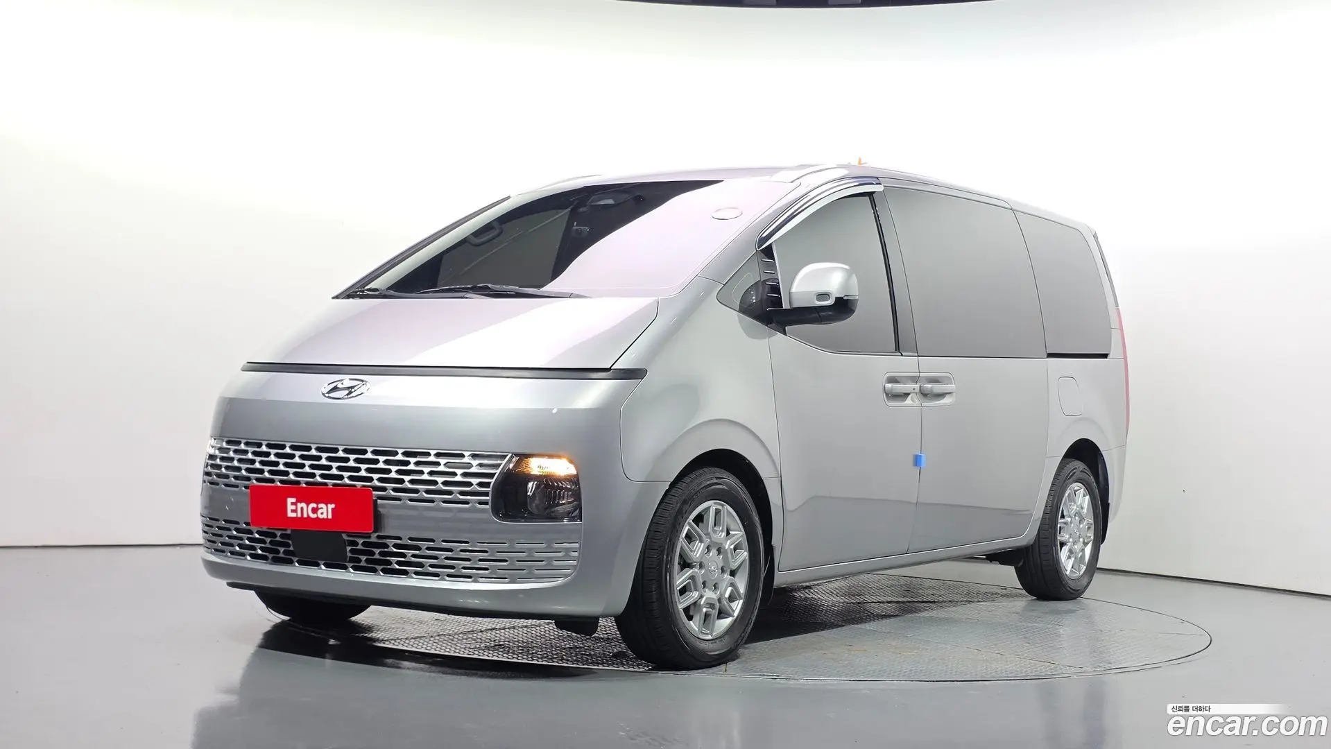 Hyundai Staria Cargo 5-Seater 2021