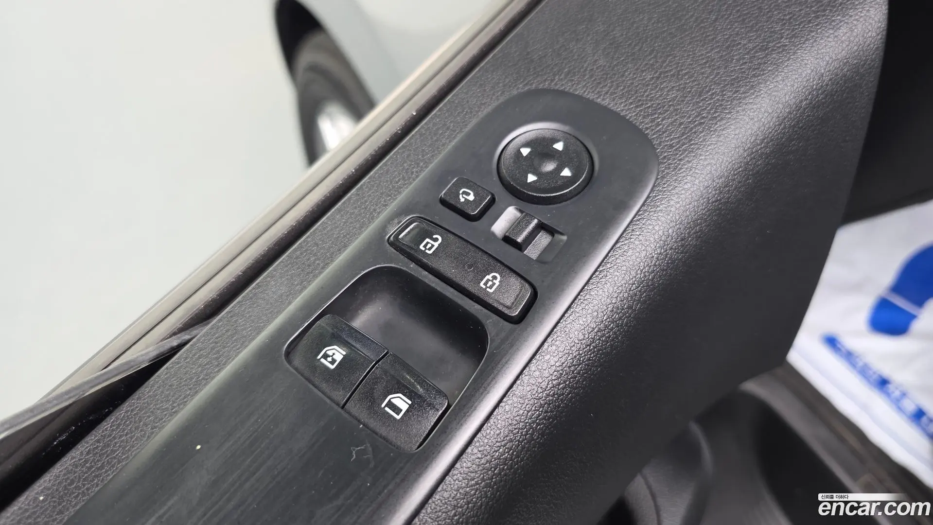 Hyundai Staria Cargo 5-Seater 2021