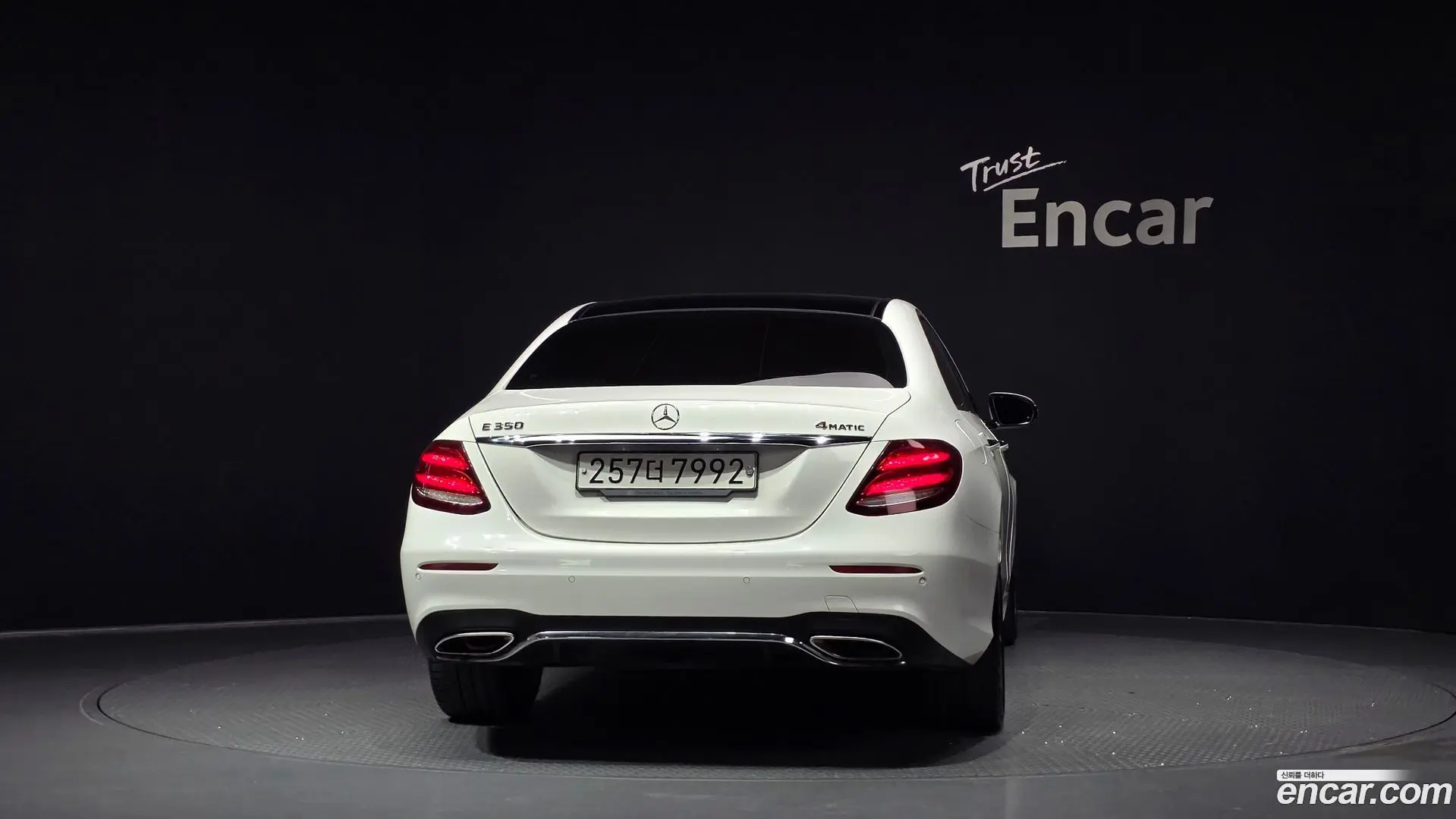 Mercedes-Benz E-Class E350 4MATIC AMG Line
