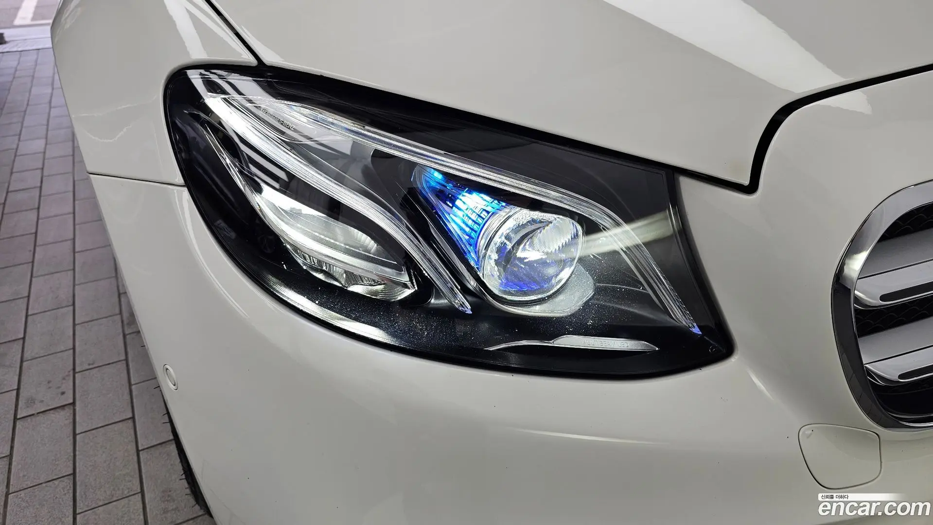 Mercedes-Benz E-Class E350 4MATIC AMG Line