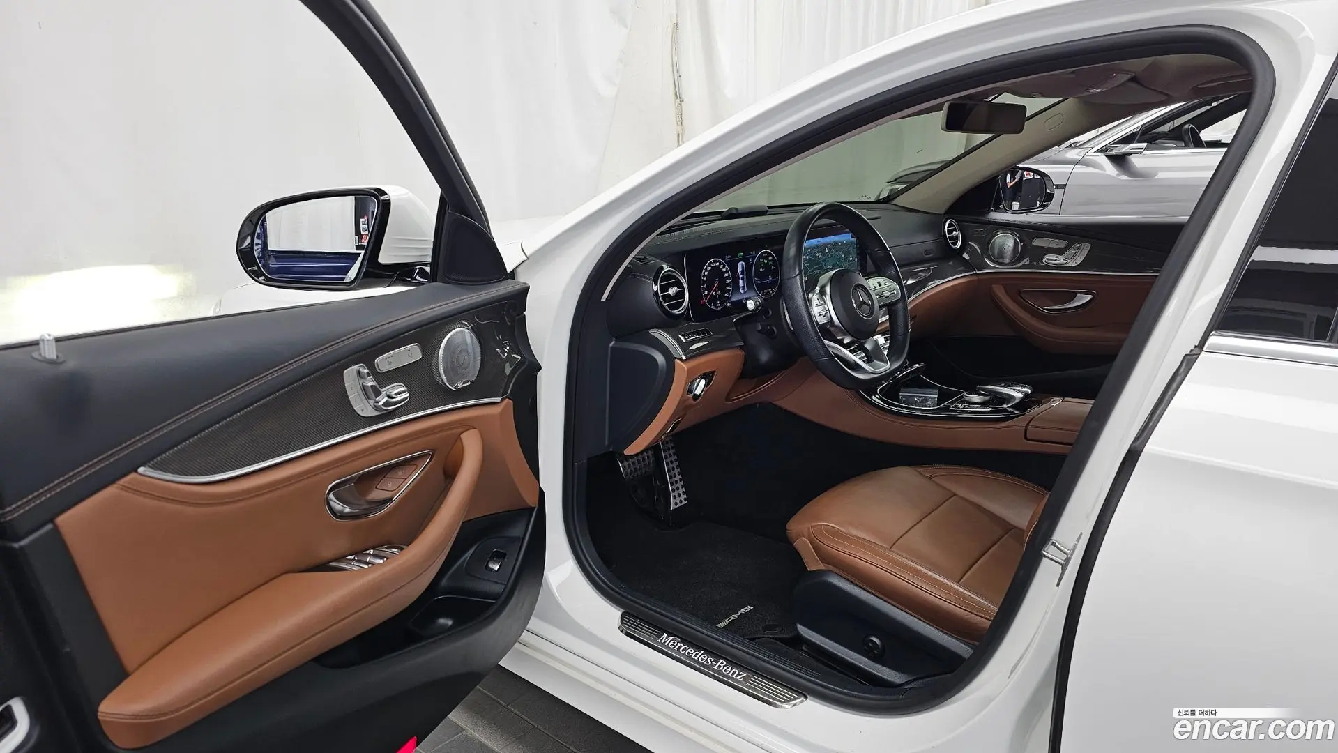 Mercedes-Benz E-Class E350 4MATIC AMG Line