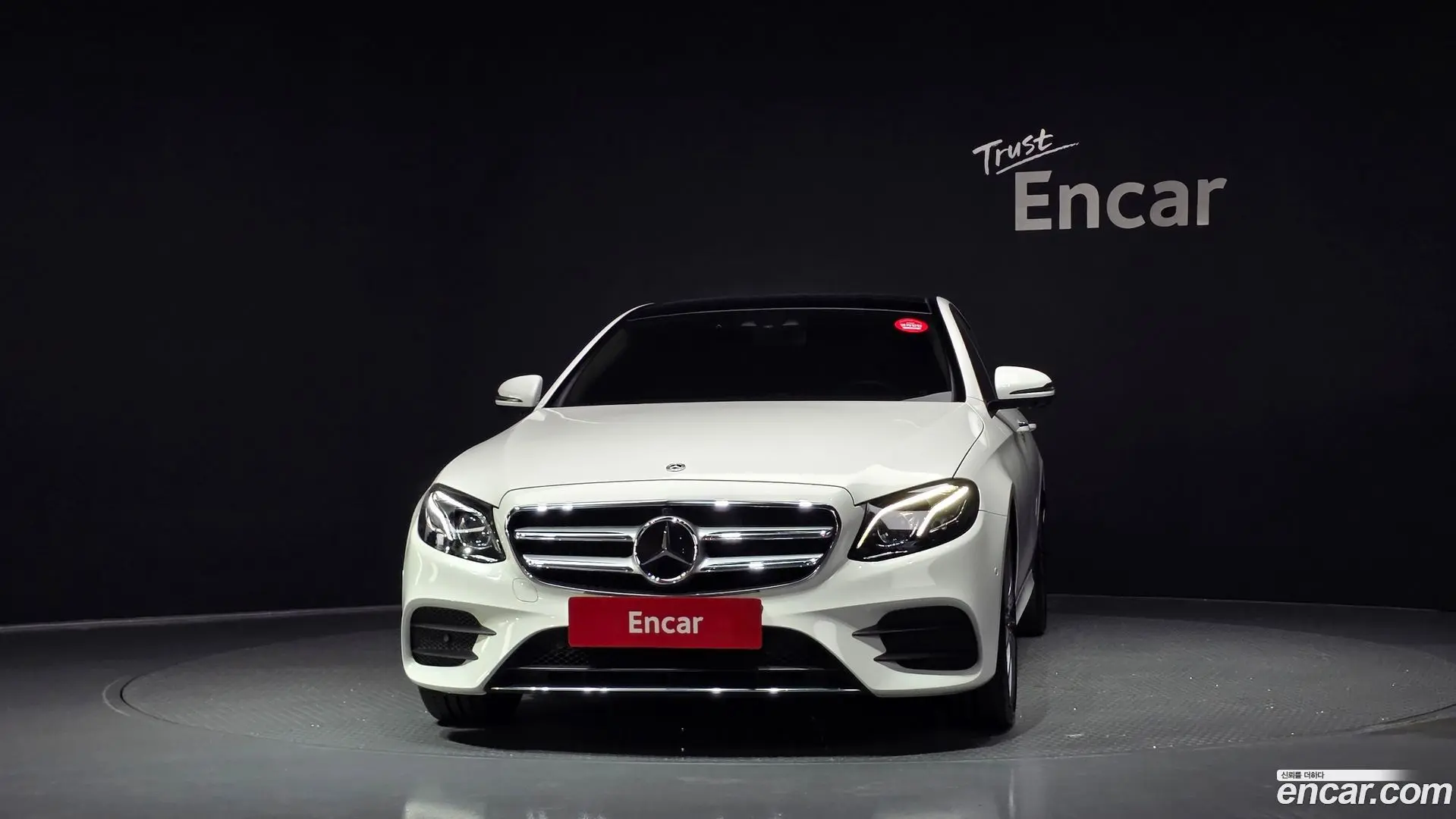Mercedes-Benz E-Class E350 4MATIC AMG Line