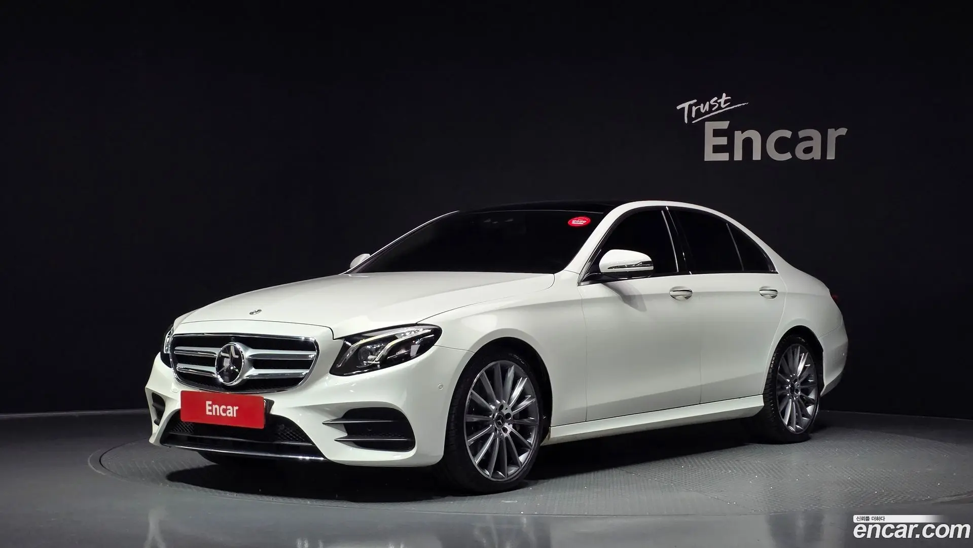Mercedes-Benz E-Class E350 4MATIC AMG Line