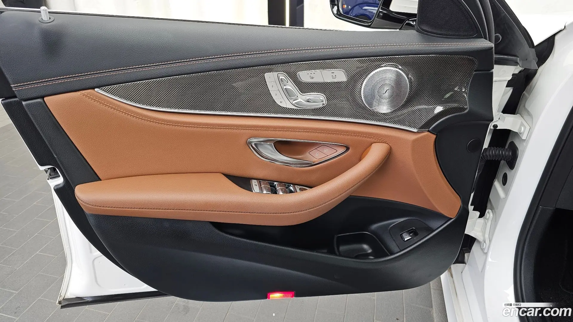 Mercedes-Benz E-Class E350 4MATIC AMG Line