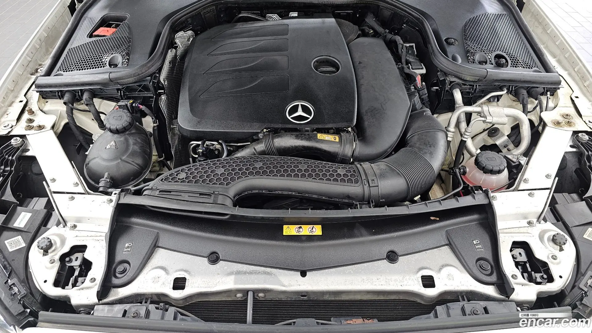 Mercedes-Benz E-Class E350 4MATIC AMG Line