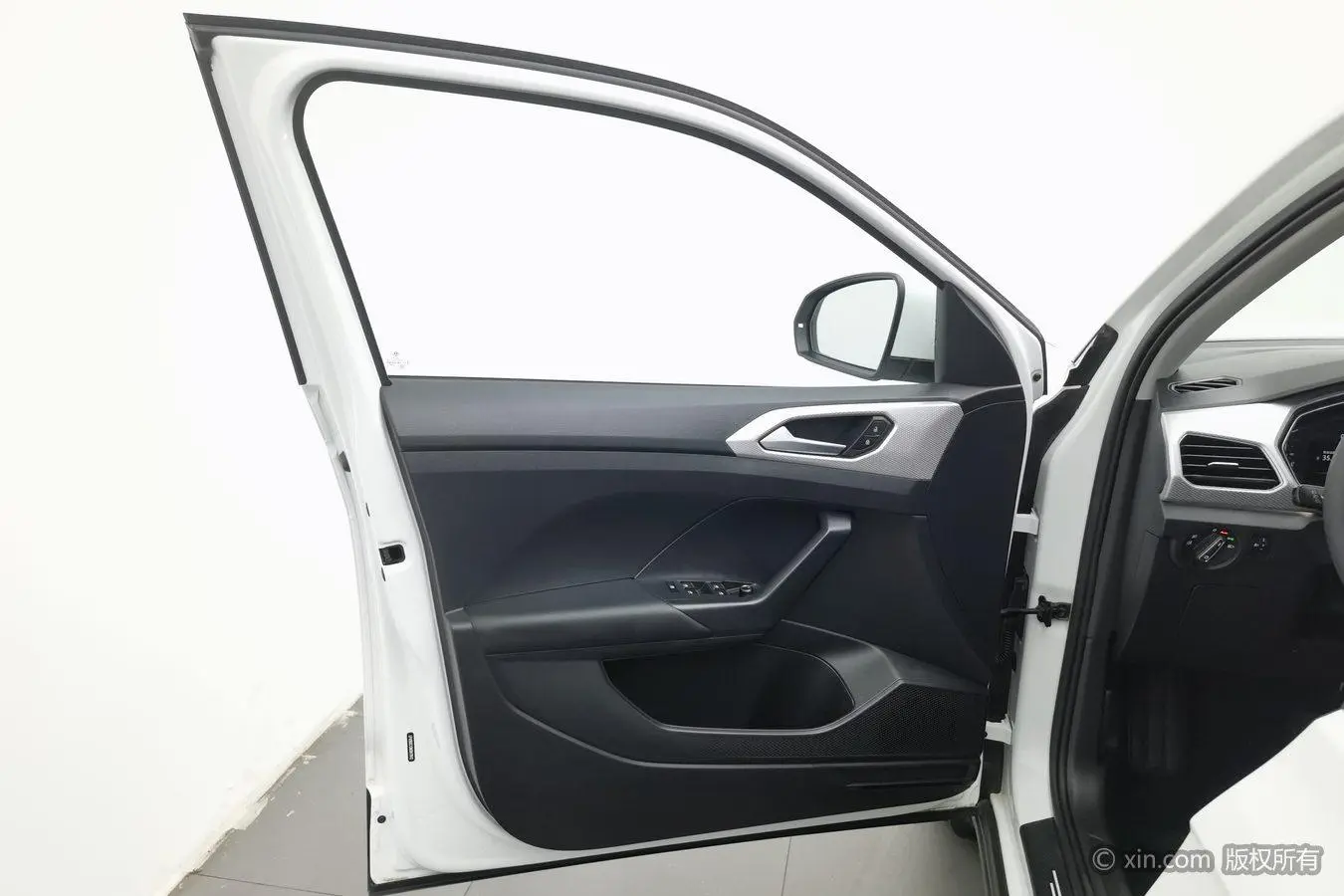 Volkswagen 2021 1.5L Auto Smart Connected