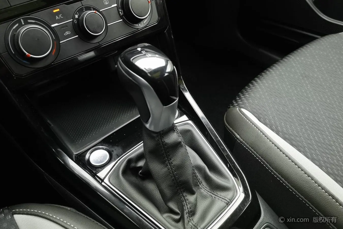 Volkswagen 2021 1.5L Auto Smart Connected