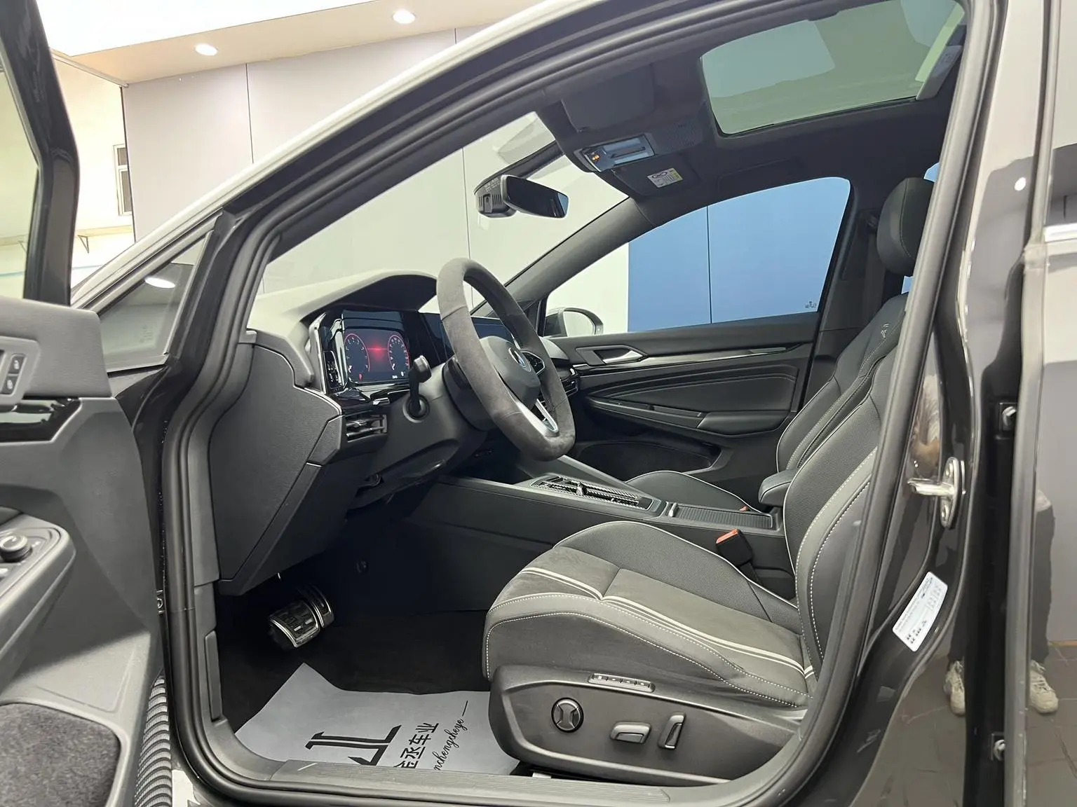 Volkswagen Golf 2023 Facelift 280TSI DSG R-Line Lite