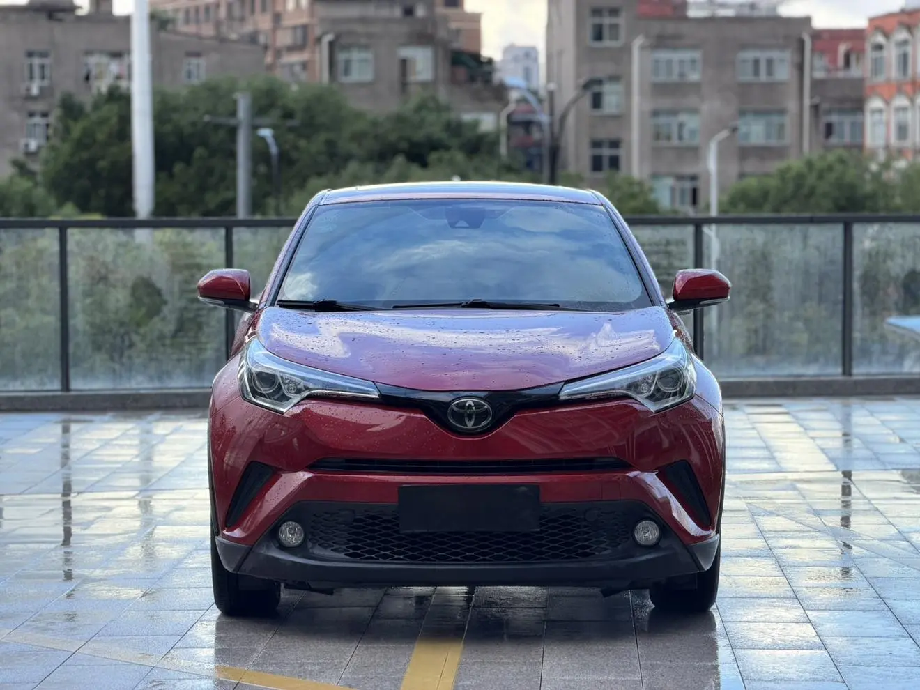 Toyota C-HR 2020 2.0L Leading