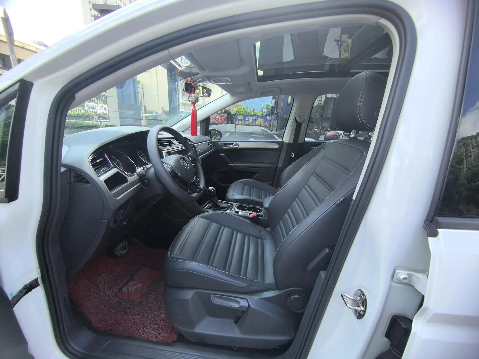 Volkswagen Touran L 2018 280TSI Auto Comfort 7 seat China V