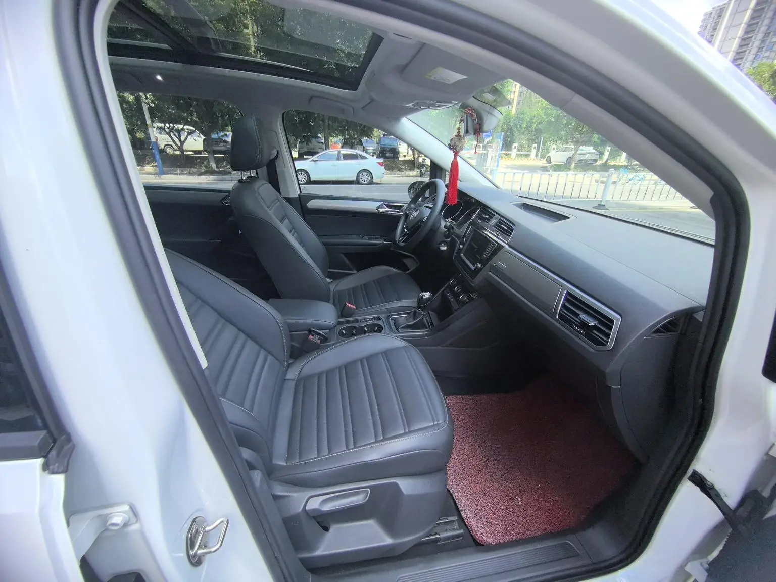 Volkswagen Touran L 2018 280TSI Auto Comfort 7 seat China V