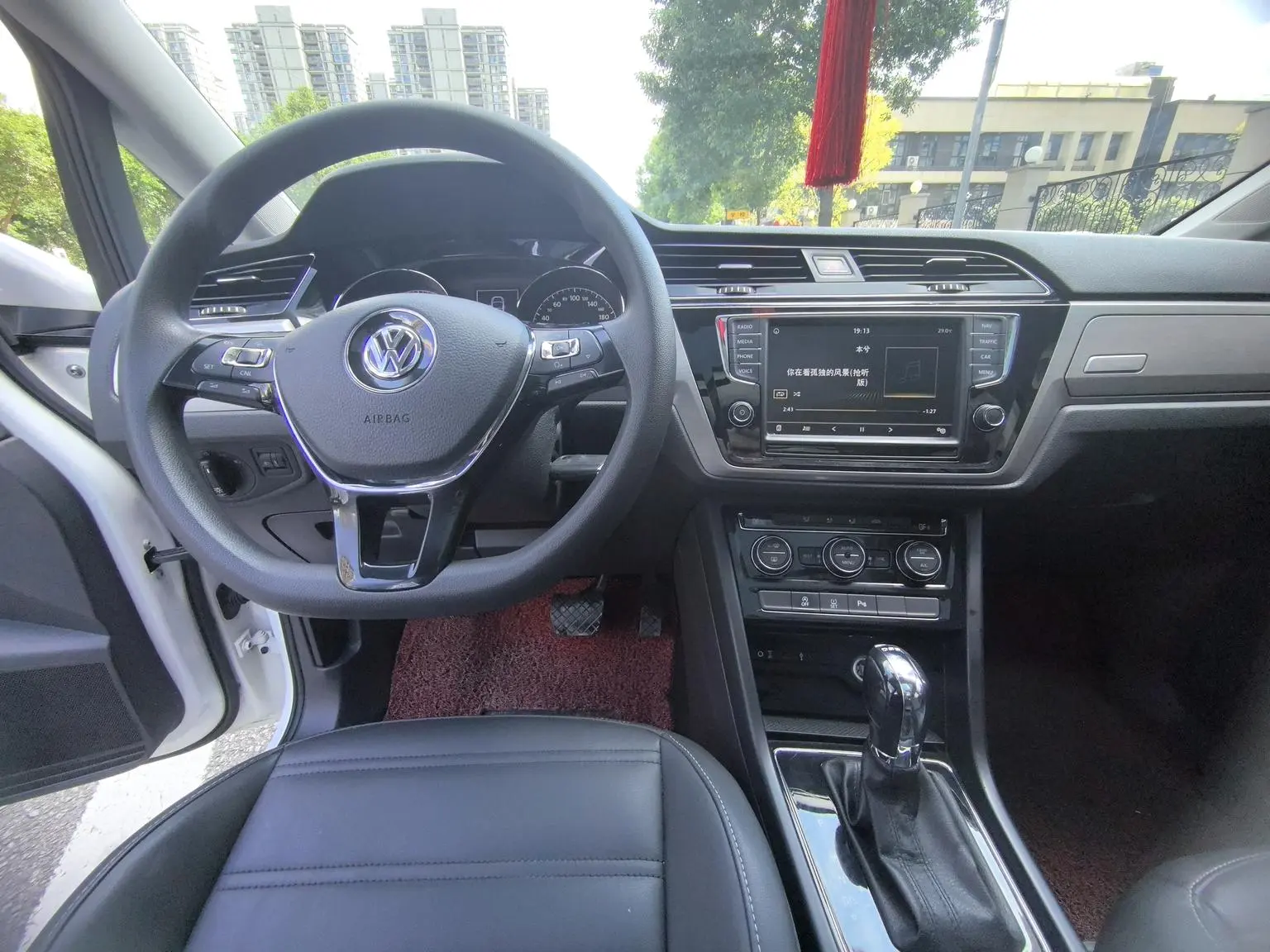 Volkswagen Touran L 2018 280TSI Auto Comfort 7 seat China V