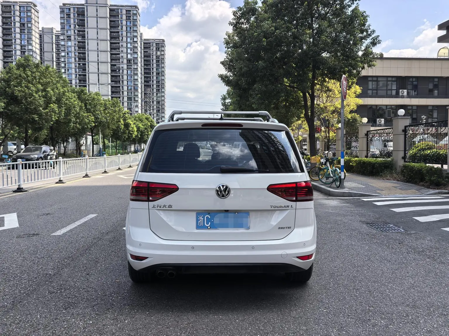 Volkswagen Touran L 2018 280TSI Auto Comfort 7 seat China V