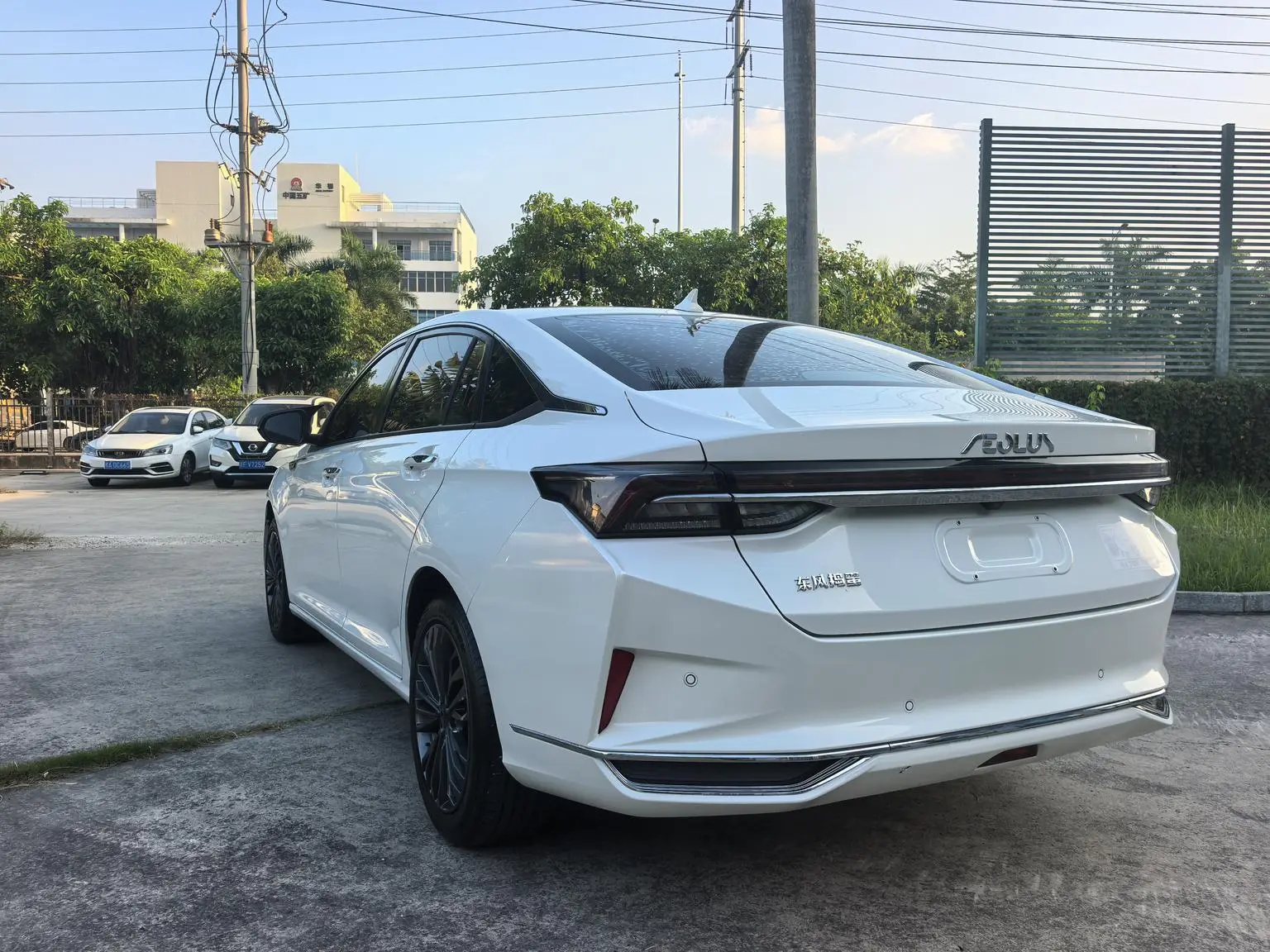 Dongfeng Aeolus Yixuan MAX 2021 1.5T
