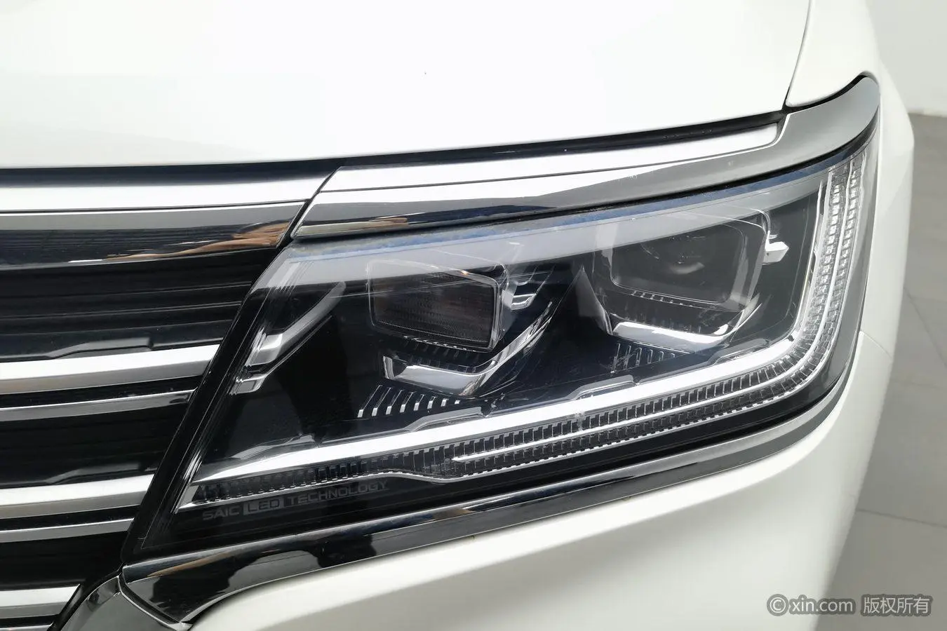 Roewe RX8 2019 30T 2WD Flagship