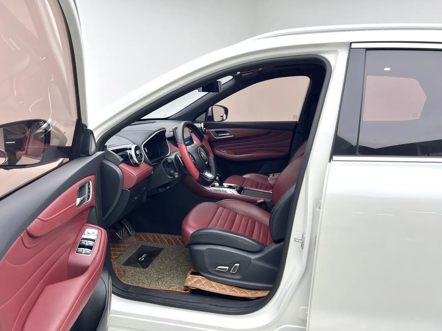 MG HS 2019 30T Auto 2WD Trophy China VI